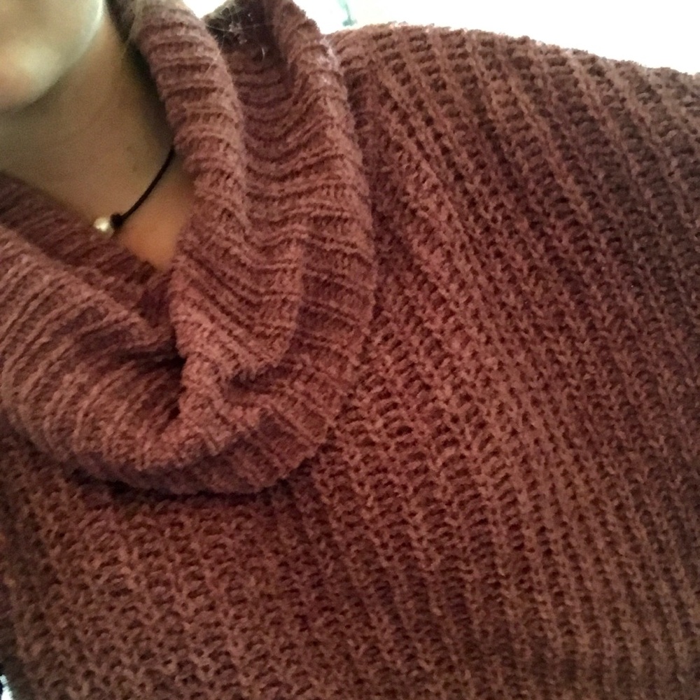 Express Sweater - Picture 5 of 5